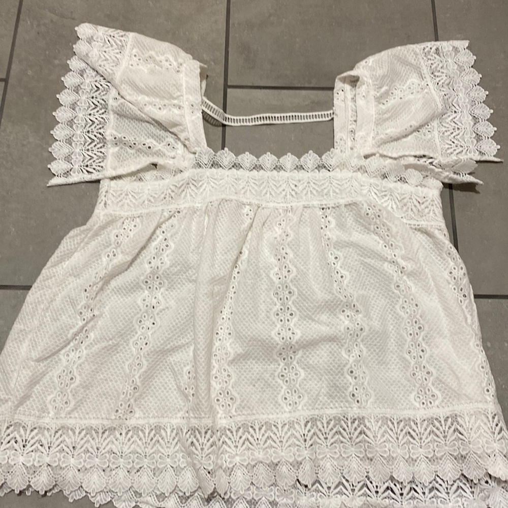 Lace. White shirt
